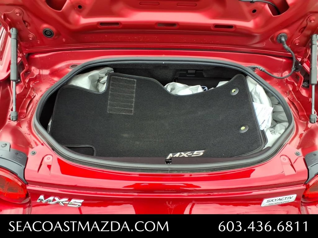 Used 2019 MAZDA MX-5 Miata RF Grand Touring w/ GT-S Package RWD image 10