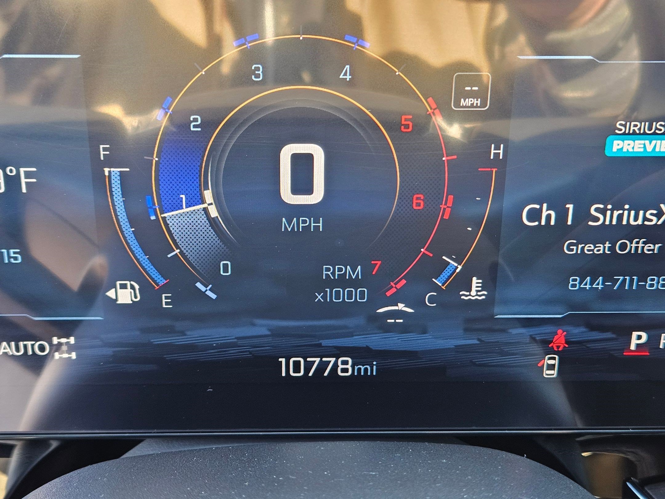 Used 2025 Chevrolet Suburban Z71 w/ Comfort Package image 21