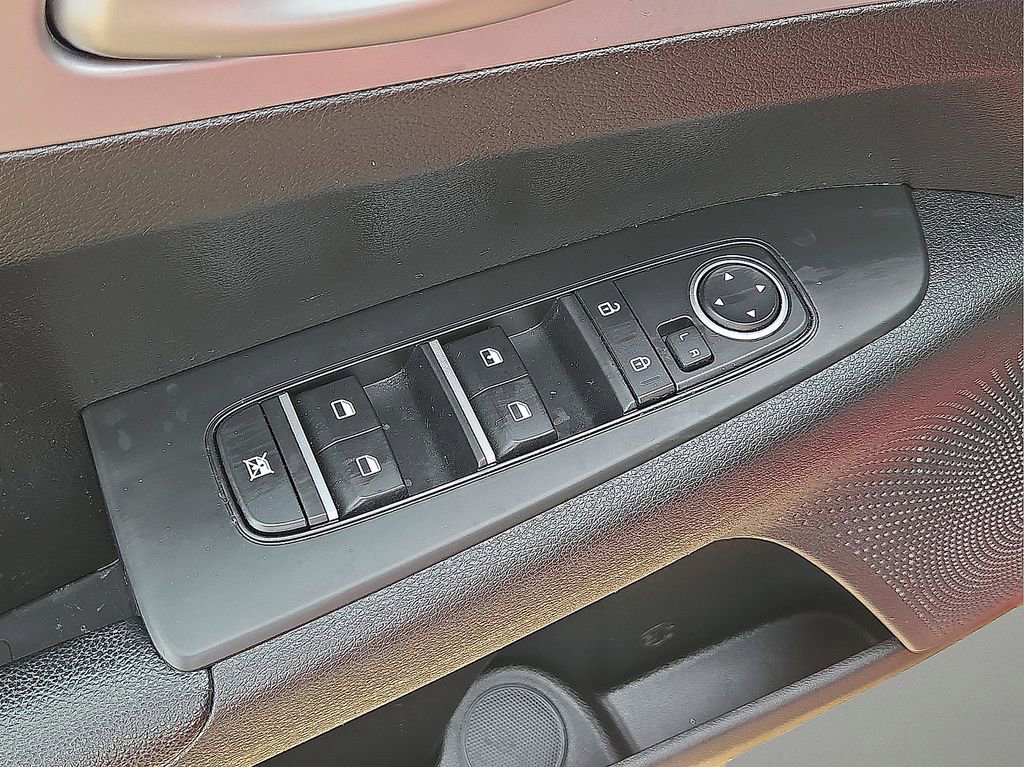 Used 2023 Kia Forte LXS image 19