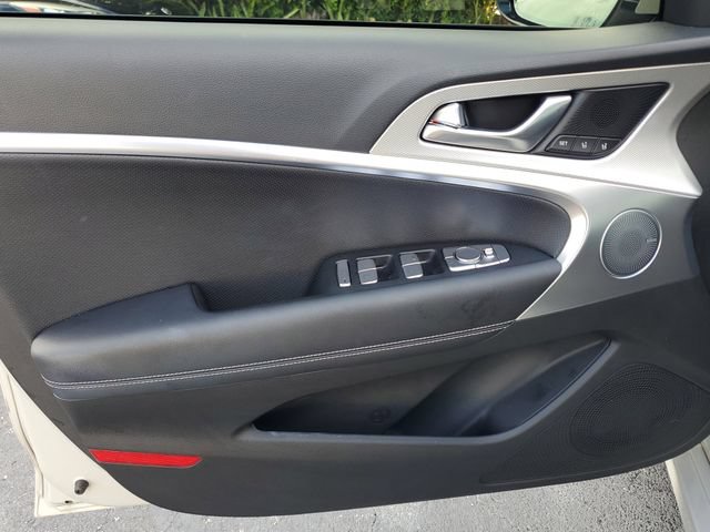 Certified 2026 Genesis G70 2.5T Prestige RWD image 9