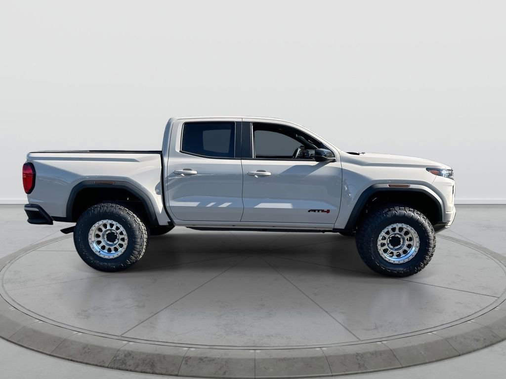 New 2026 GMC Canyon AT4 AWD/4WD image 9