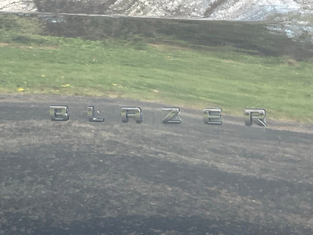 Used 2023 Chevrolet Blazer Premier w/ Enhanced Convenience Package image 11