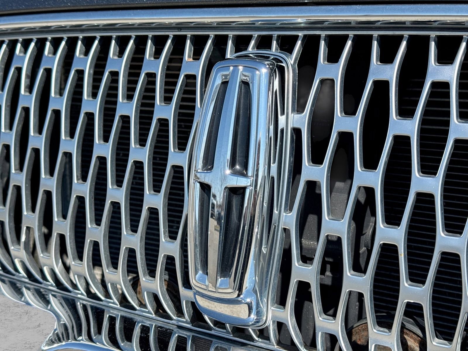 Used 2019 Lincoln Nautilus Select image 10