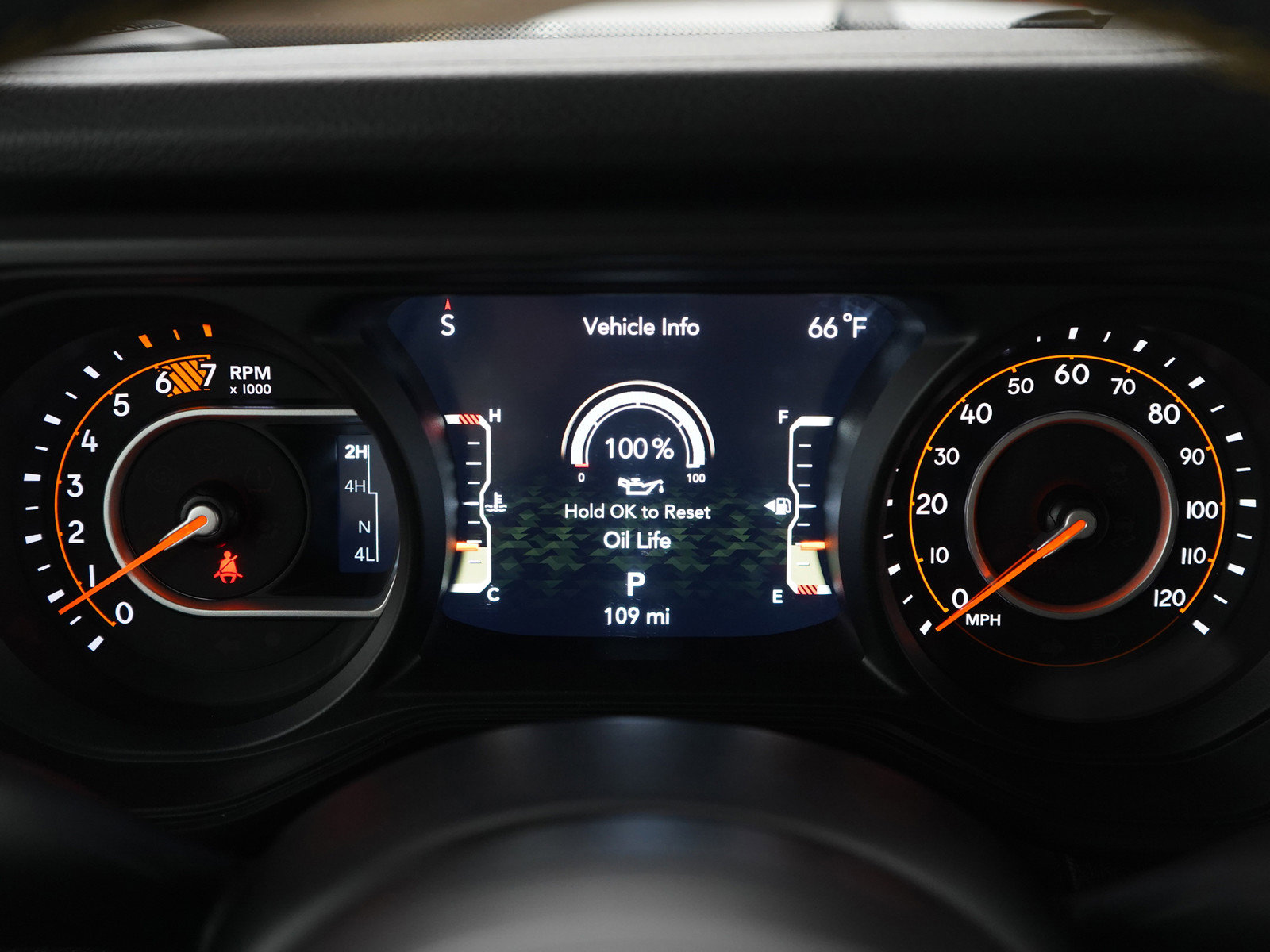 Used 2024 Jeep Wrangler Sport S image 25