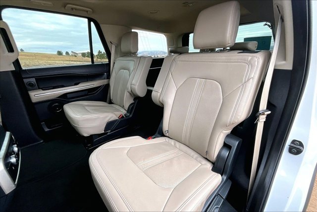 Used 2024 Ford Expedition Limited AWD/4WD image 22