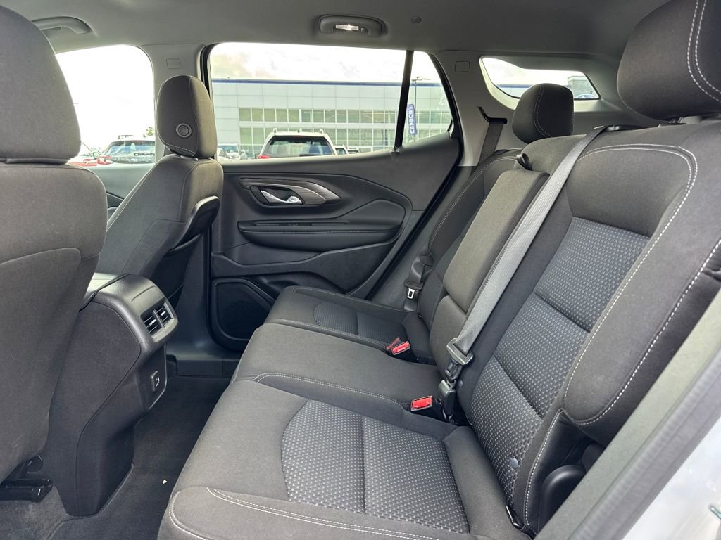 Used 2024 GMC Terrain SLE image 11