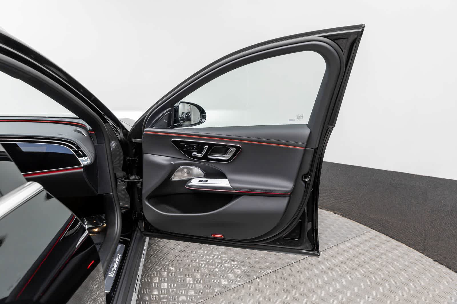 Used 2026 Mercedes-Benz E 450 4MATIC All-Terrain Wagon image 42
