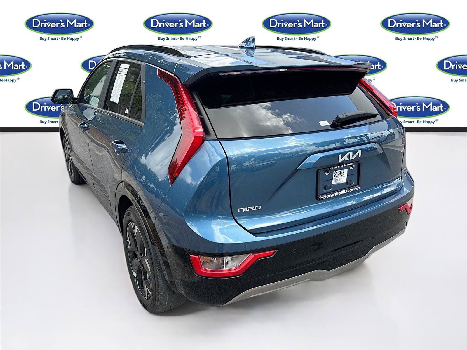 Used 2023 Kia Niro Wind FWD image 5