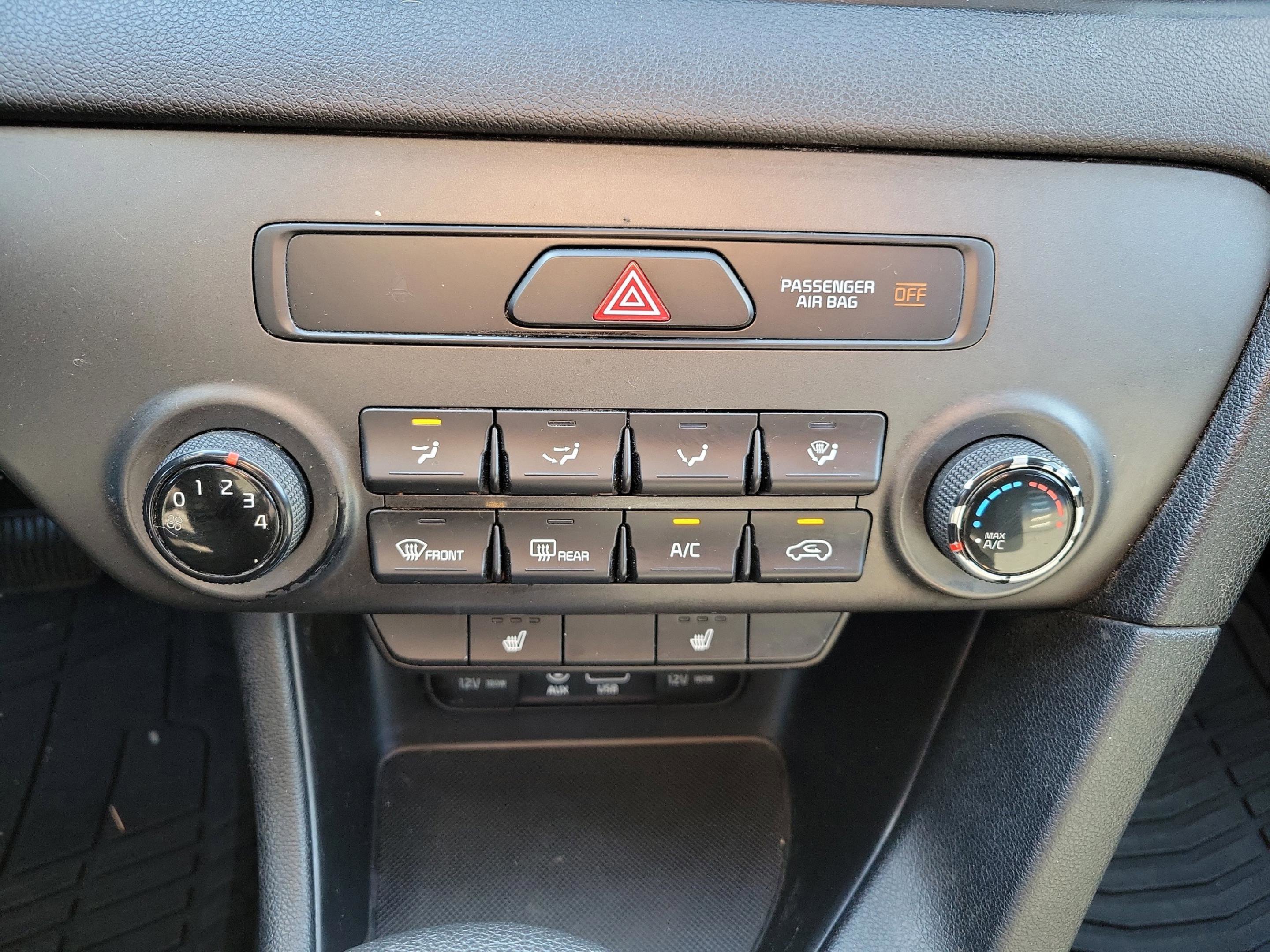 Used 2017 Kia Sportage LX w/ LX Popular Package image 8