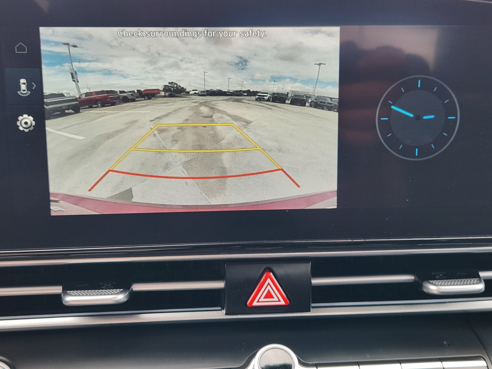 Used 2024 Hyundai Elantra SEL FWD image 20