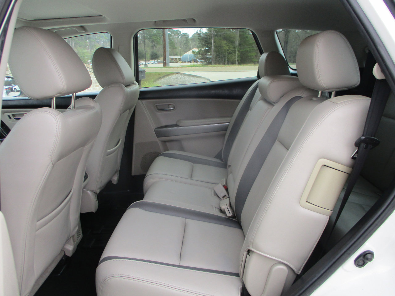 Used 2010 MAZDA CX-9 Grand Touring w/ Moonroof & Bose Audio Pkg image 15