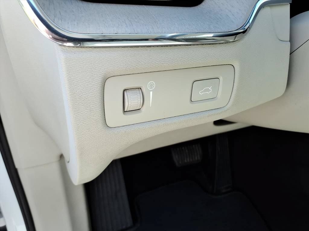 Used 2018 Volvo XC60 T5 Inscription w/ Advanced Package AWD/4WD image 25