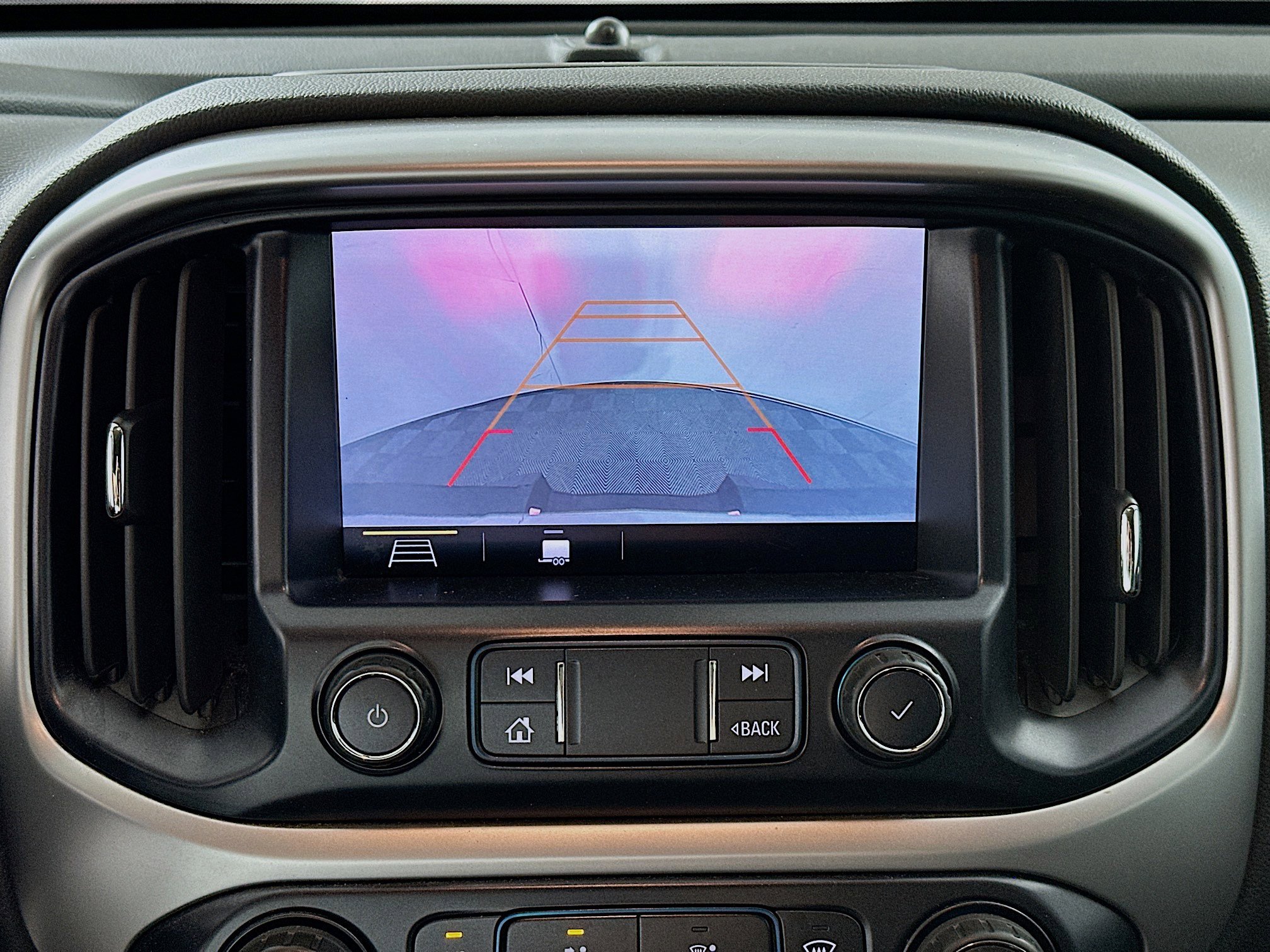 Used 2020 Chevrolet Colorado LT w/ LT Convenience Package image 21