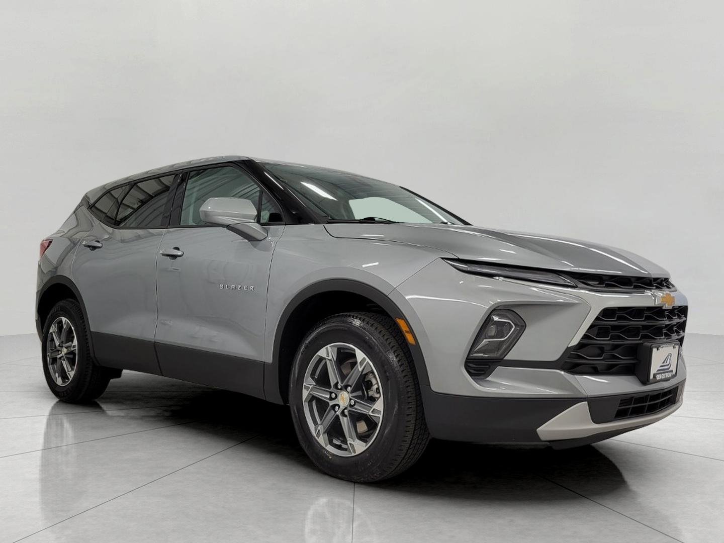 Used 2025 Chevrolet Blazer LT AWD/4WD image 1