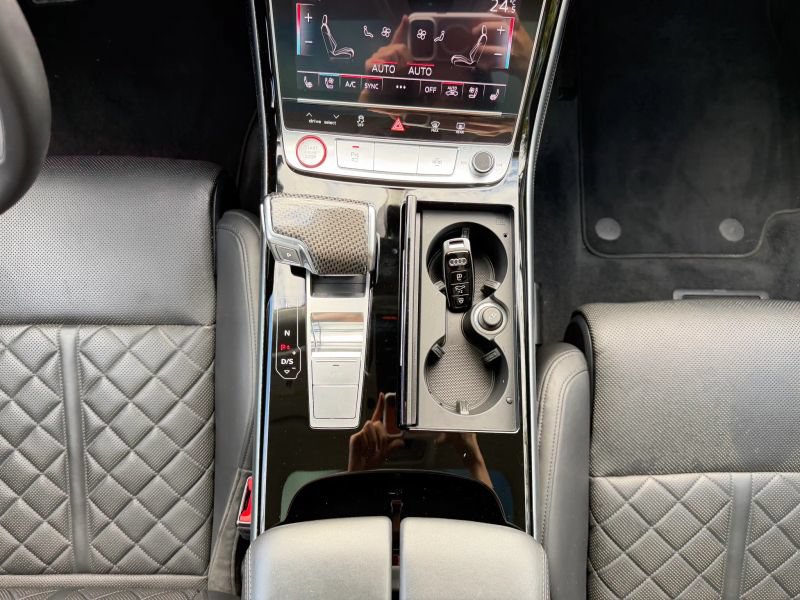Used 2020 Audi S8 L AWD/4WD image 25