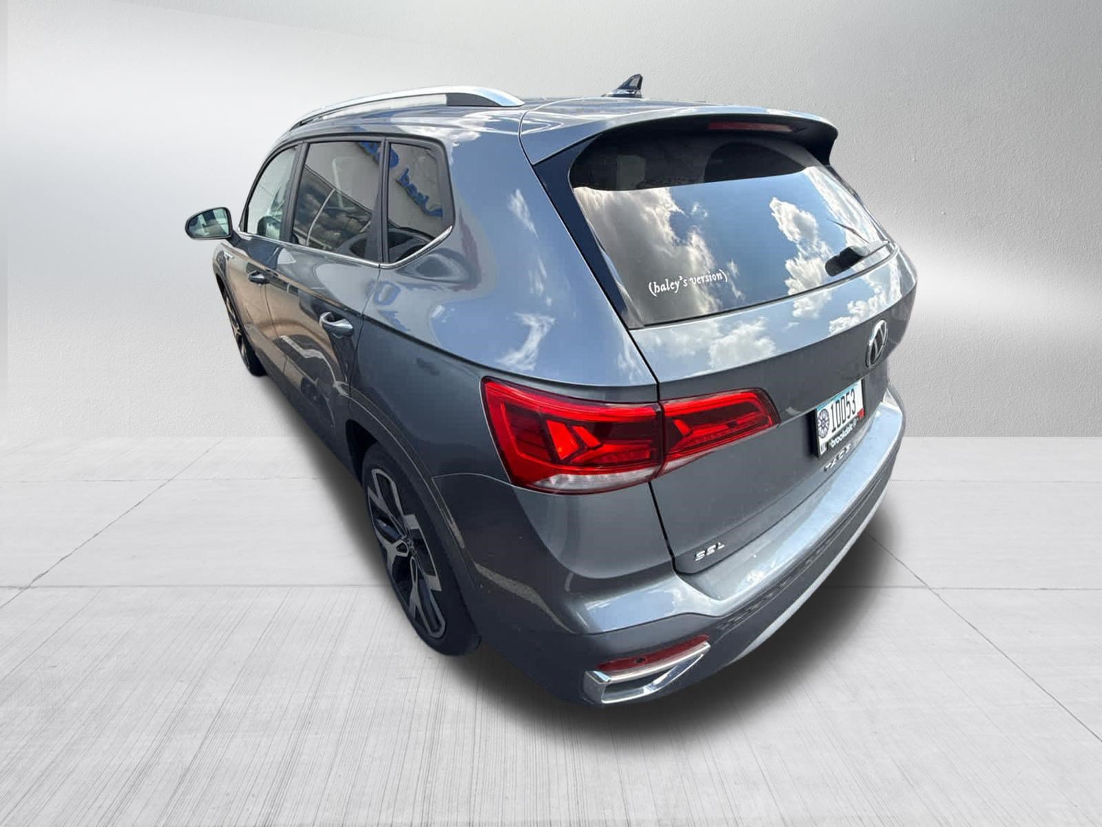 Used 2022 Volkswagen Taos SEL AWD/4WD image 5