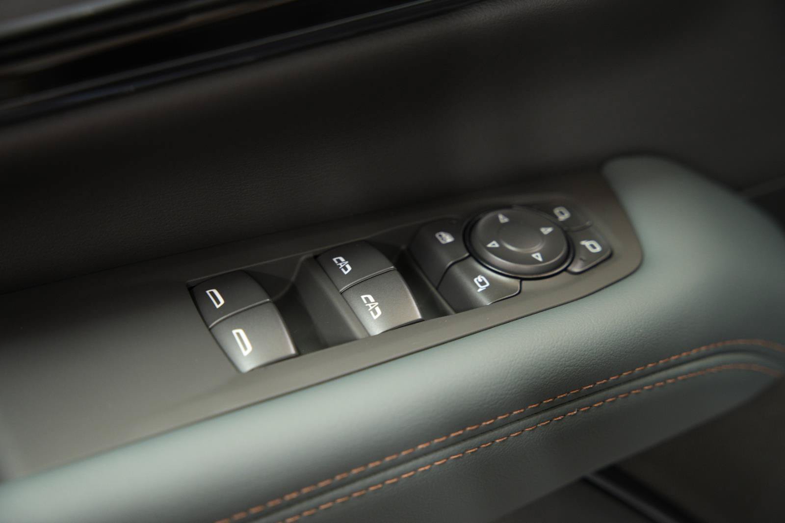 New 2026 GMC Yukon XL AT4 w/ AT4 Premium Plus Package AWD/4WD image 30