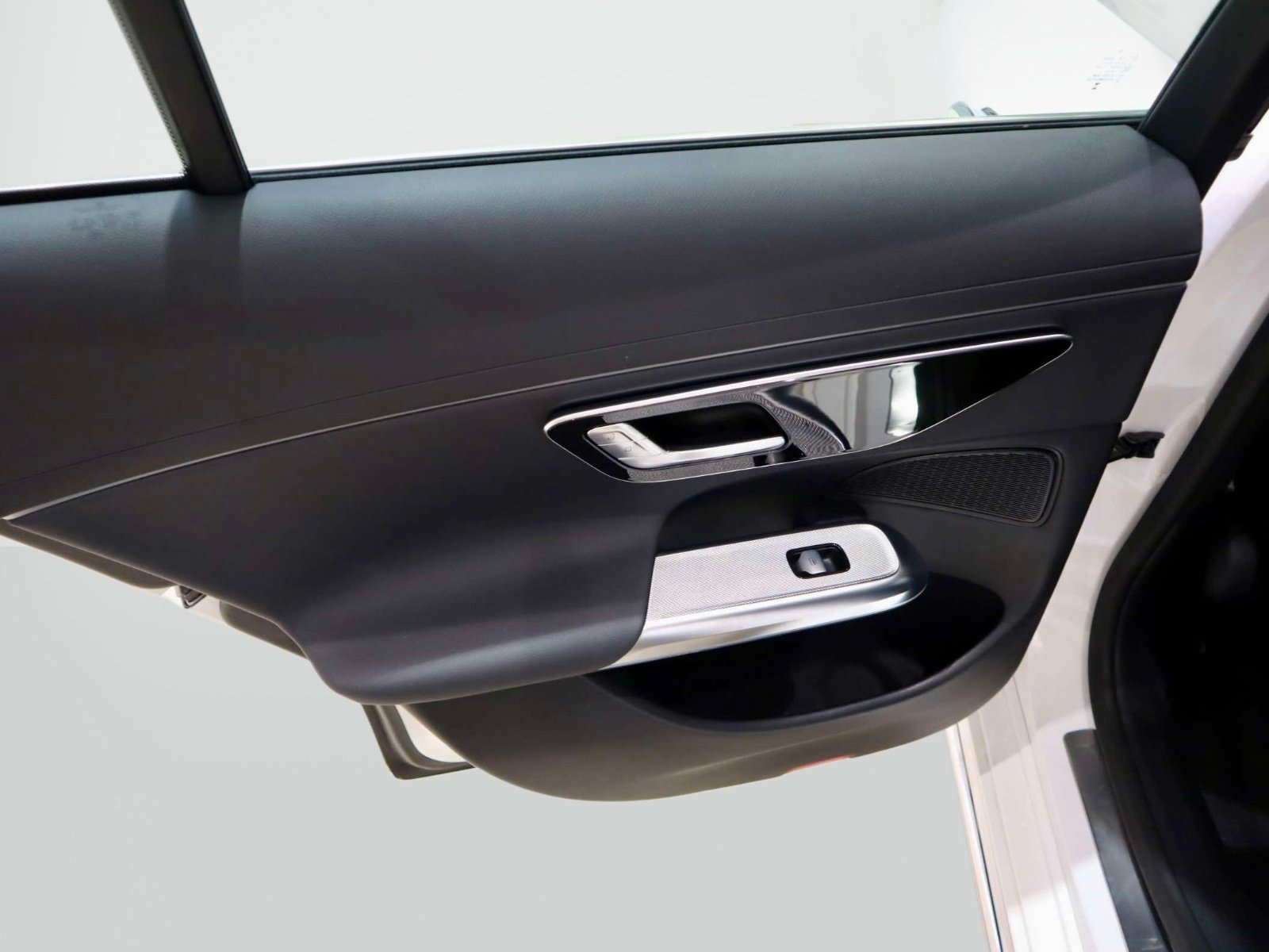Used 2025 Mercedes-Benz E 350 Sedan w/ Winter Package image 20