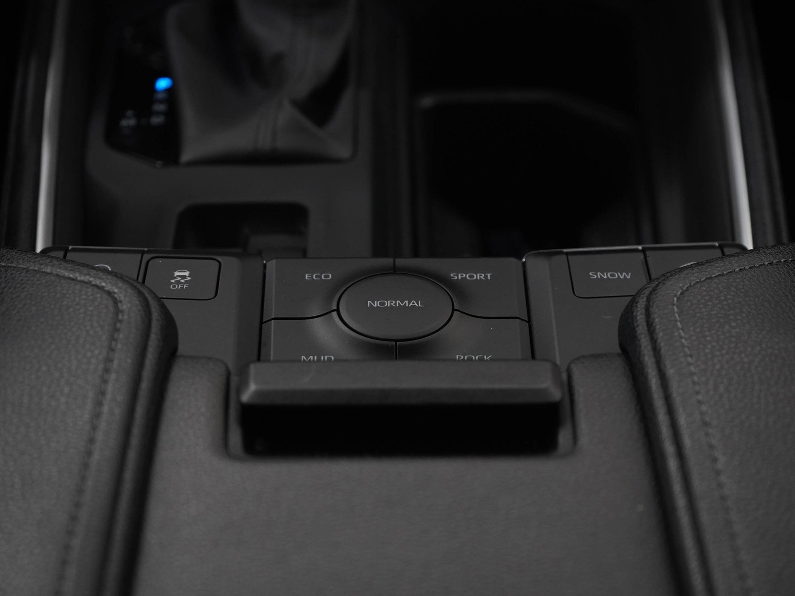 Used 2025 Toyota Grand Highlander AWD image 19