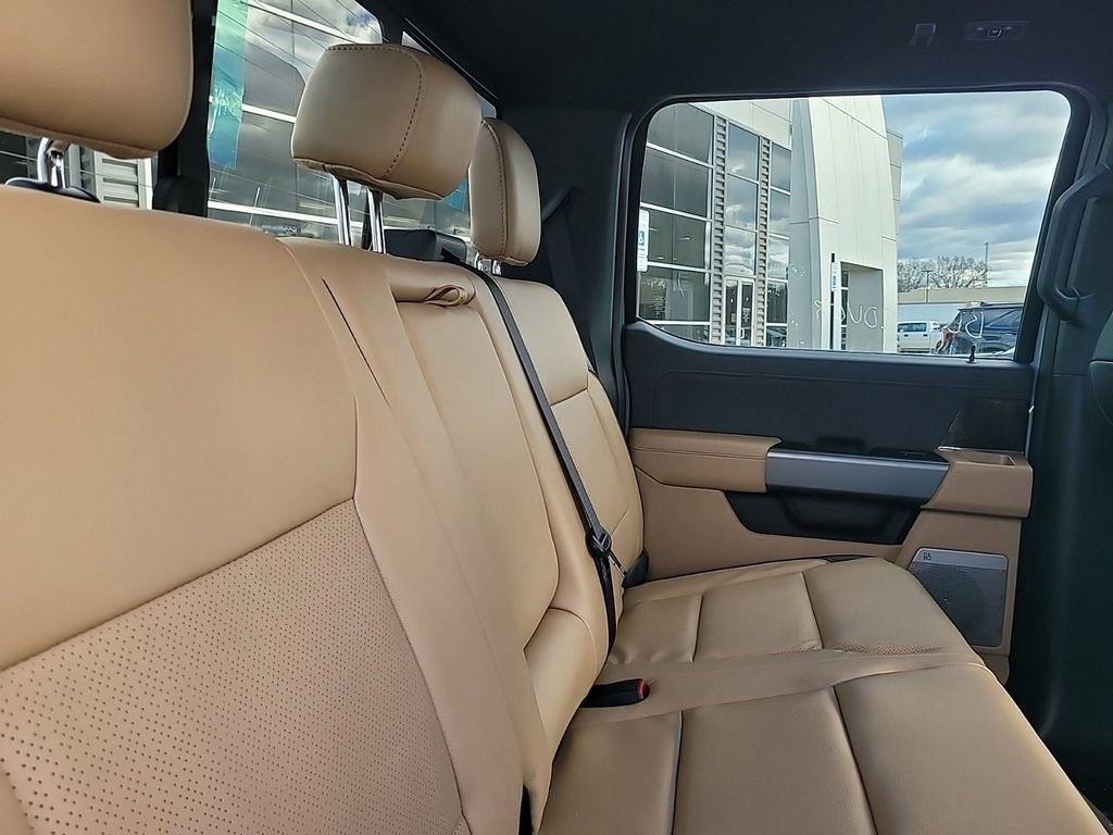 New 2025 Ford F250 Lariat w/ Lariat Ultimate Package image 25