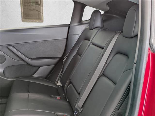 Used 2021 Tesla Model Y Long Range AWD/4WD image 23