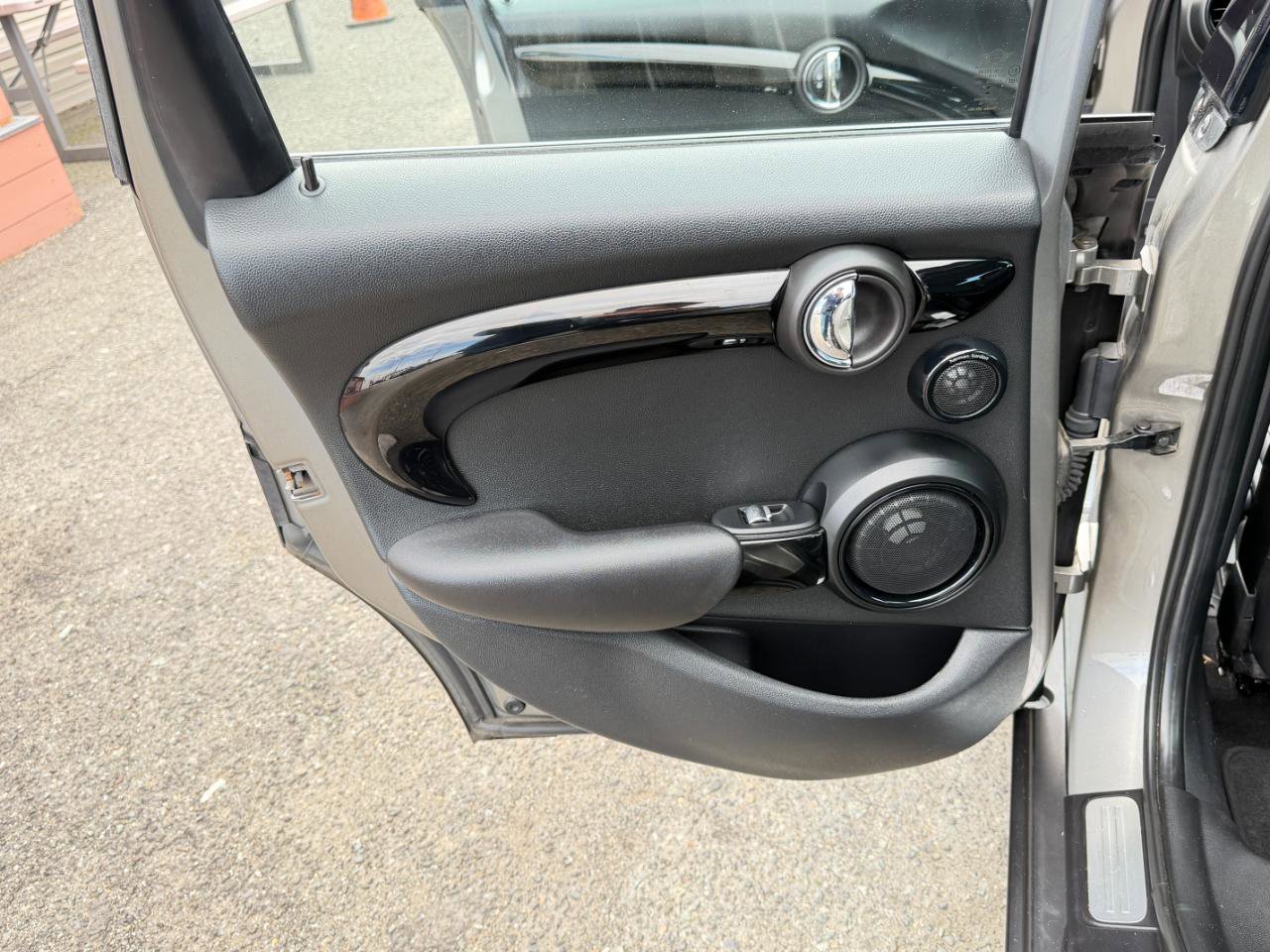 Used 2019 MINI Cooper S w/ Premium Package FWD image 33