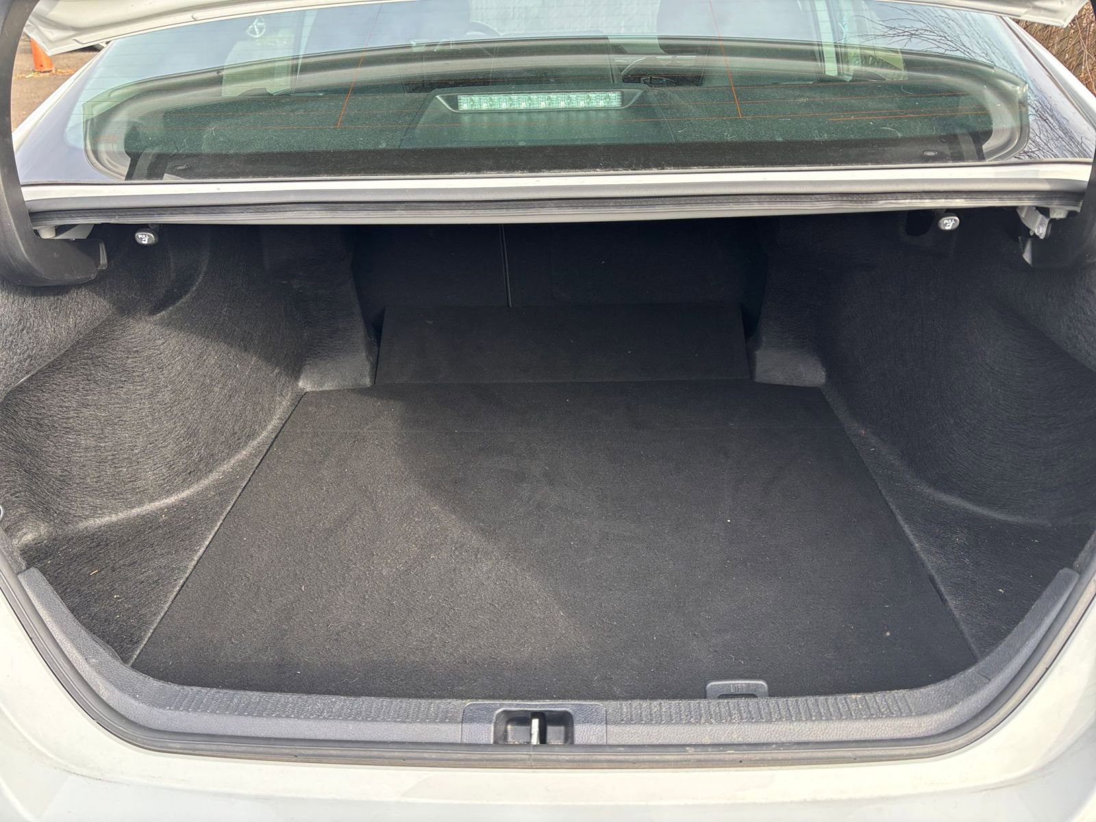 Used 2024 Toyota Camry SE image 30