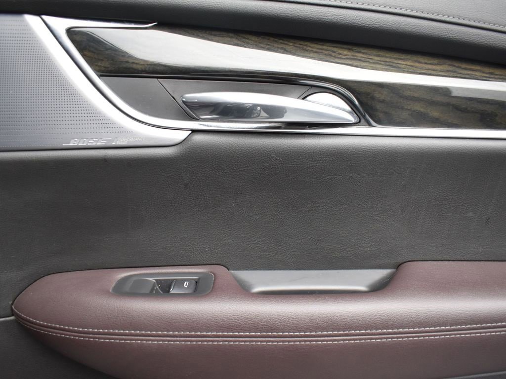 Used 2022 Cadillac XT6 Premium Luxury w/ Technology Package image 32