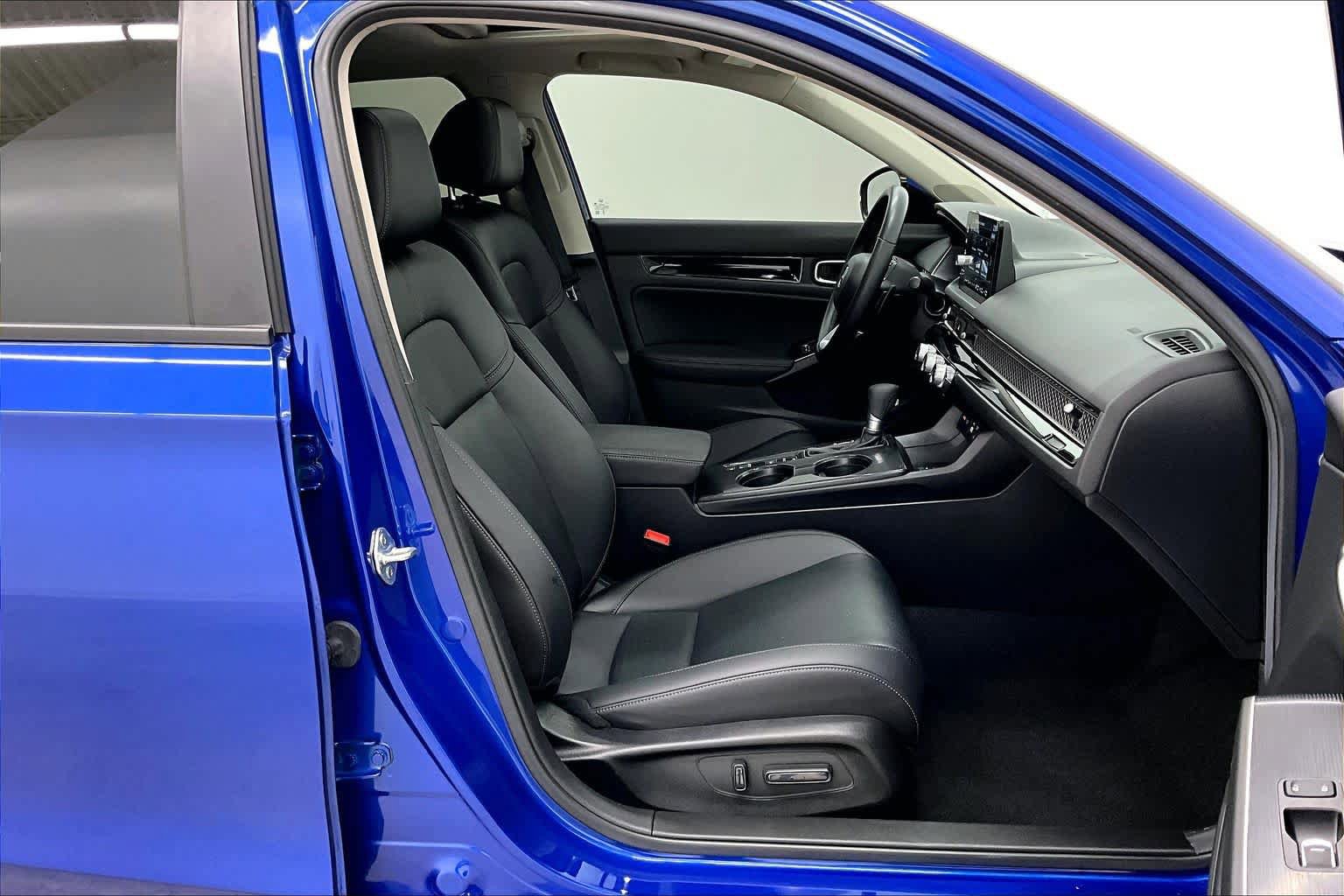 Used 2024 Honda Civic Touring image 9