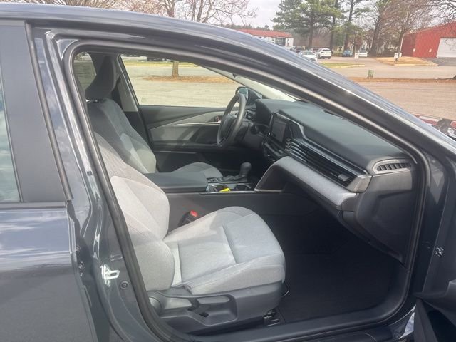 Used 2025 Toyota Camry LE image 15