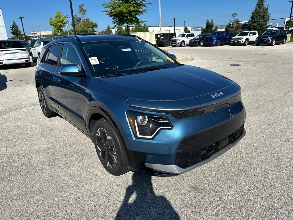 Used 2024 Kia Niro Wind w/ Wind Preserve Package FWD image 4