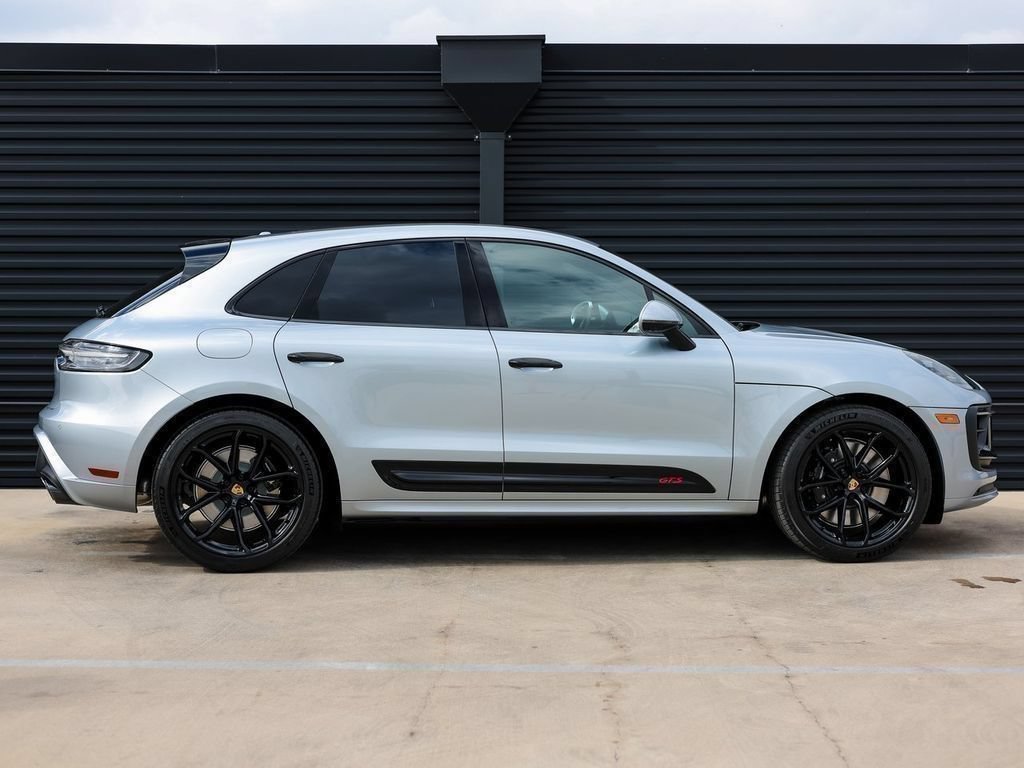 New 2026 Porsche Macan GTS AWD/4WD image 8