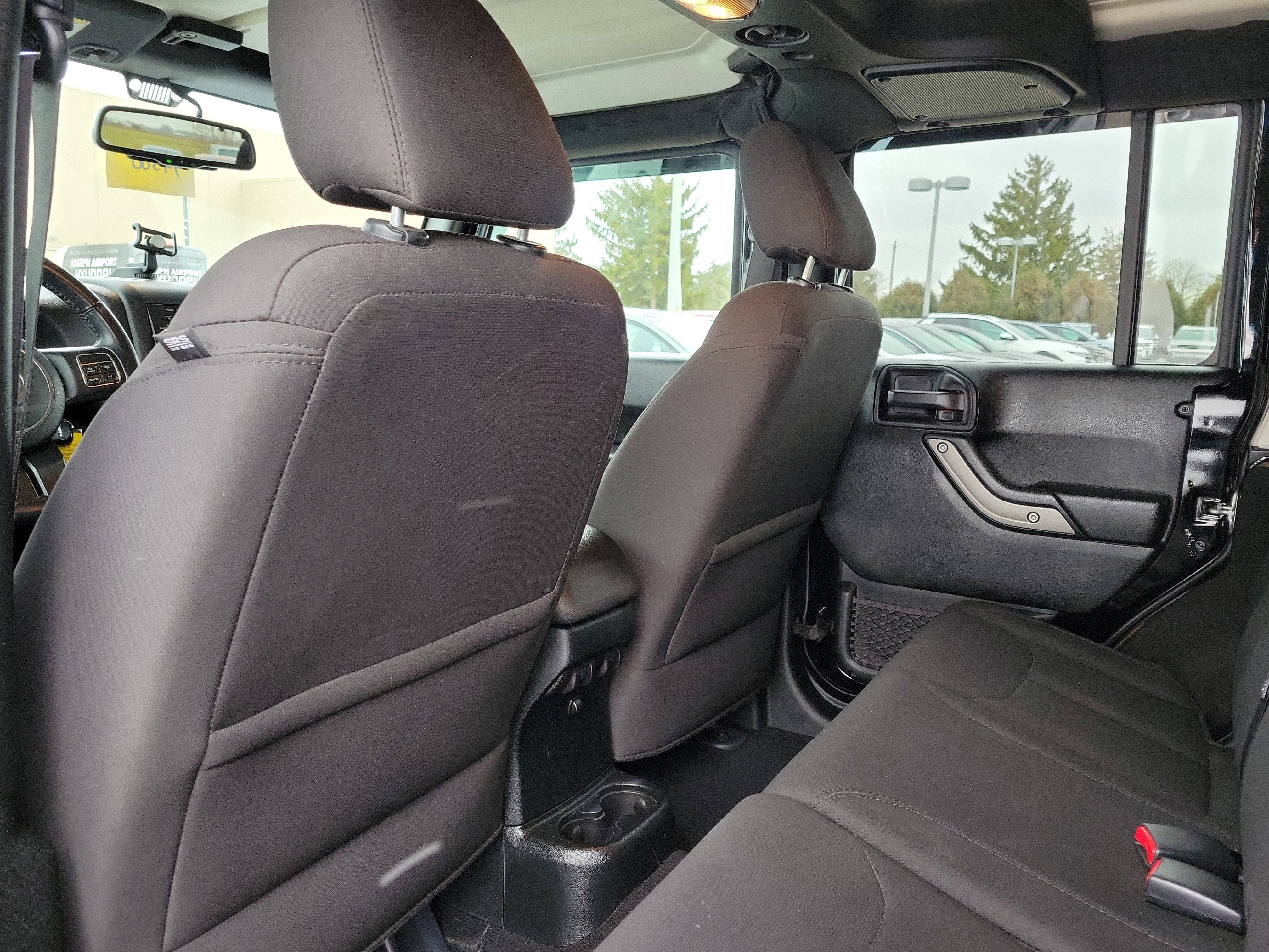 Used 2018 Jeep Wrangler Unlimited Sport S image 14