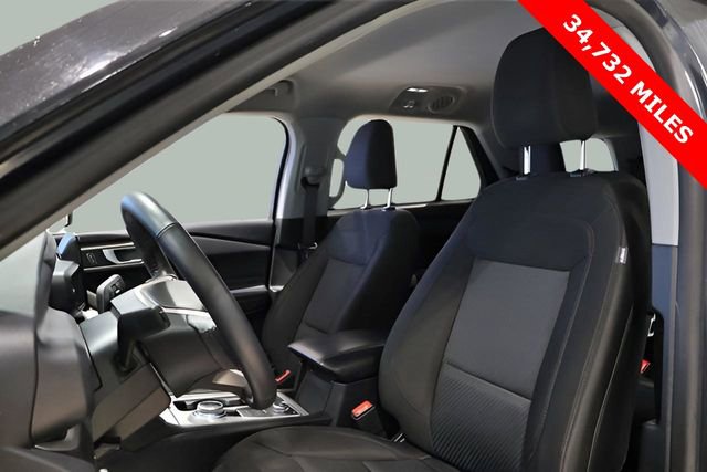Used 2023 Ford Explorer XLT image 11