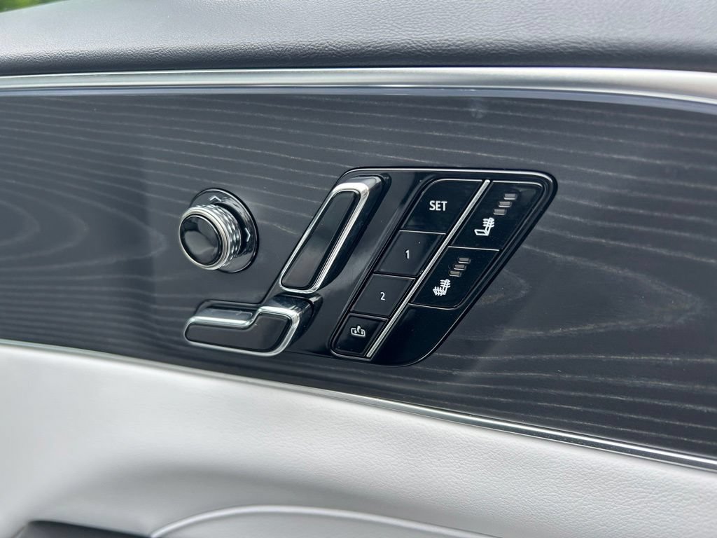 Used 2025 Cadillac Lyriq Luxury RWD image 51