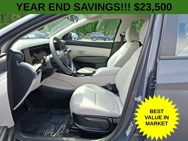 Used 2025 Hyundai Tucson SE image 16