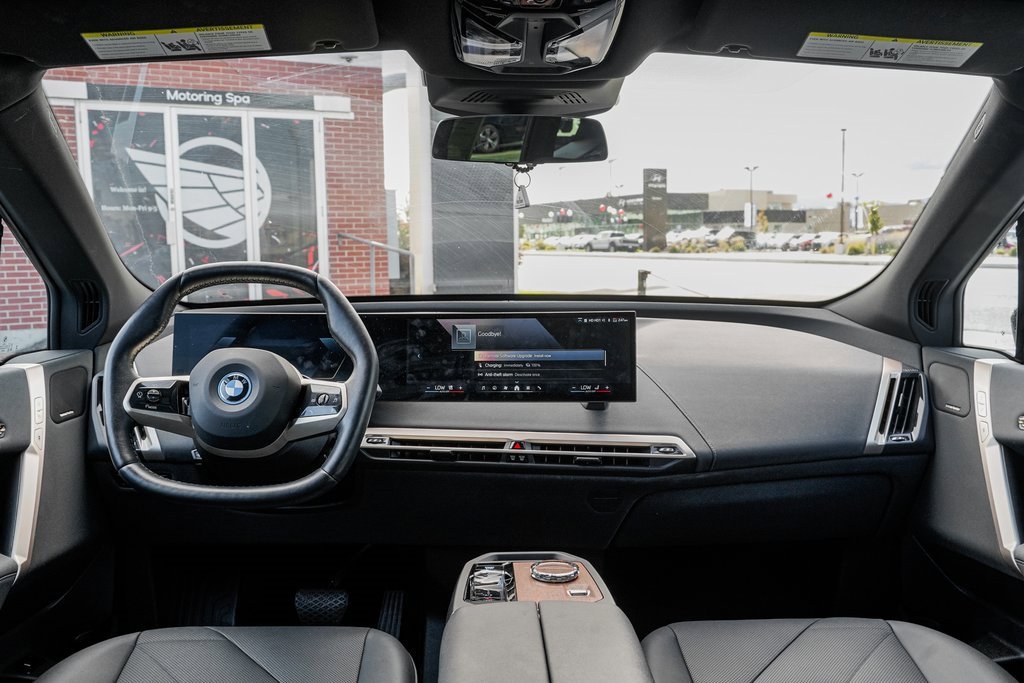 Used 2025 BMW iX xDrive50 w/ Premium Package image 12