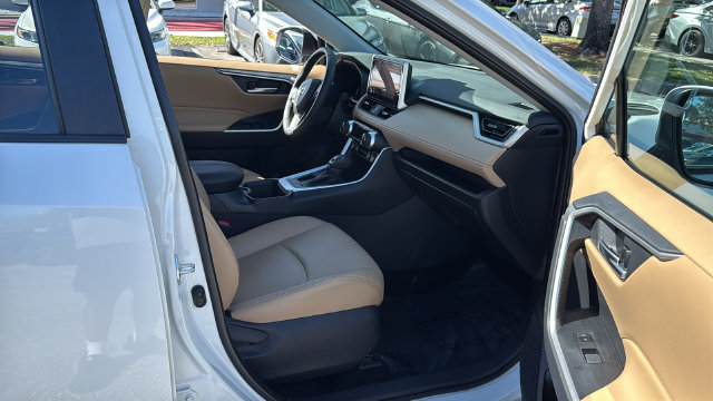 Used 2025 Toyota RAV4 XLE Premium w/ Weather Package FWD image 13