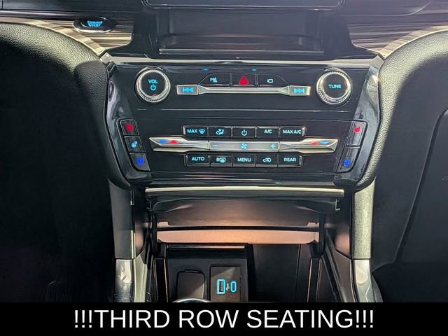 Used 2023 Ford Explorer Limited w/ Equipment Group 301A image 31