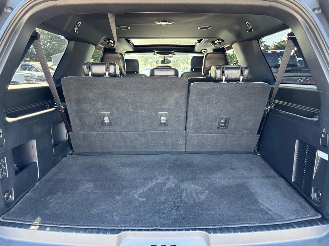 Used 2019 Ford Expedition Max XLT w/ Equipment Group 202A AWD/4WD image 22