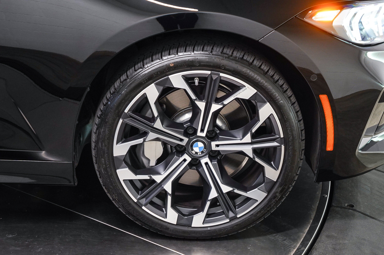 Used 2025 BMW 330i Sedan w/ Convenience Package RWD image 10