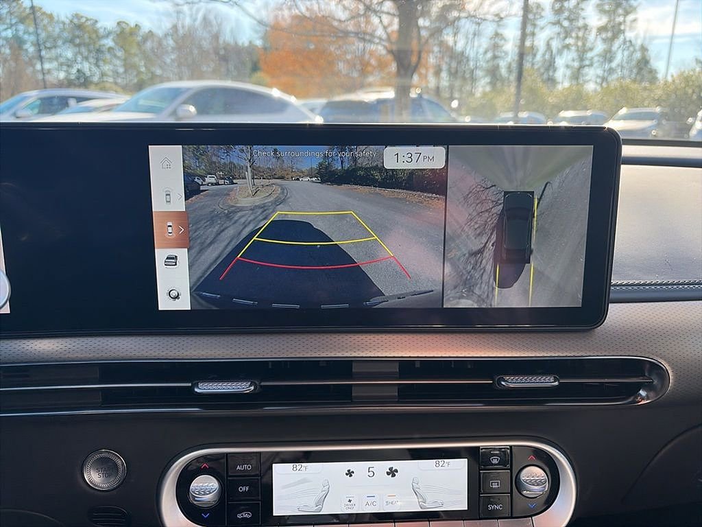 Used 2025 Genesis GV60 Advanced image 10