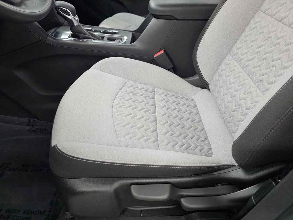 Used 2024 Chevrolet Equinox LS FWD image 14