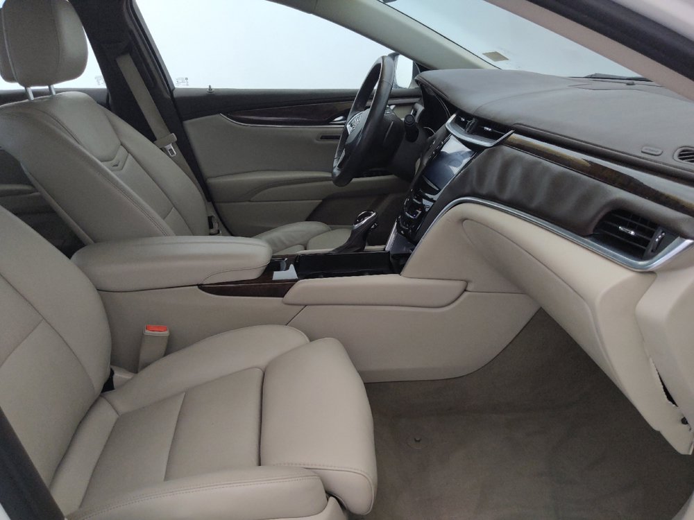 Used 2014 Cadillac XTS Luxury w/ Driver Awareness Package FWD image 21