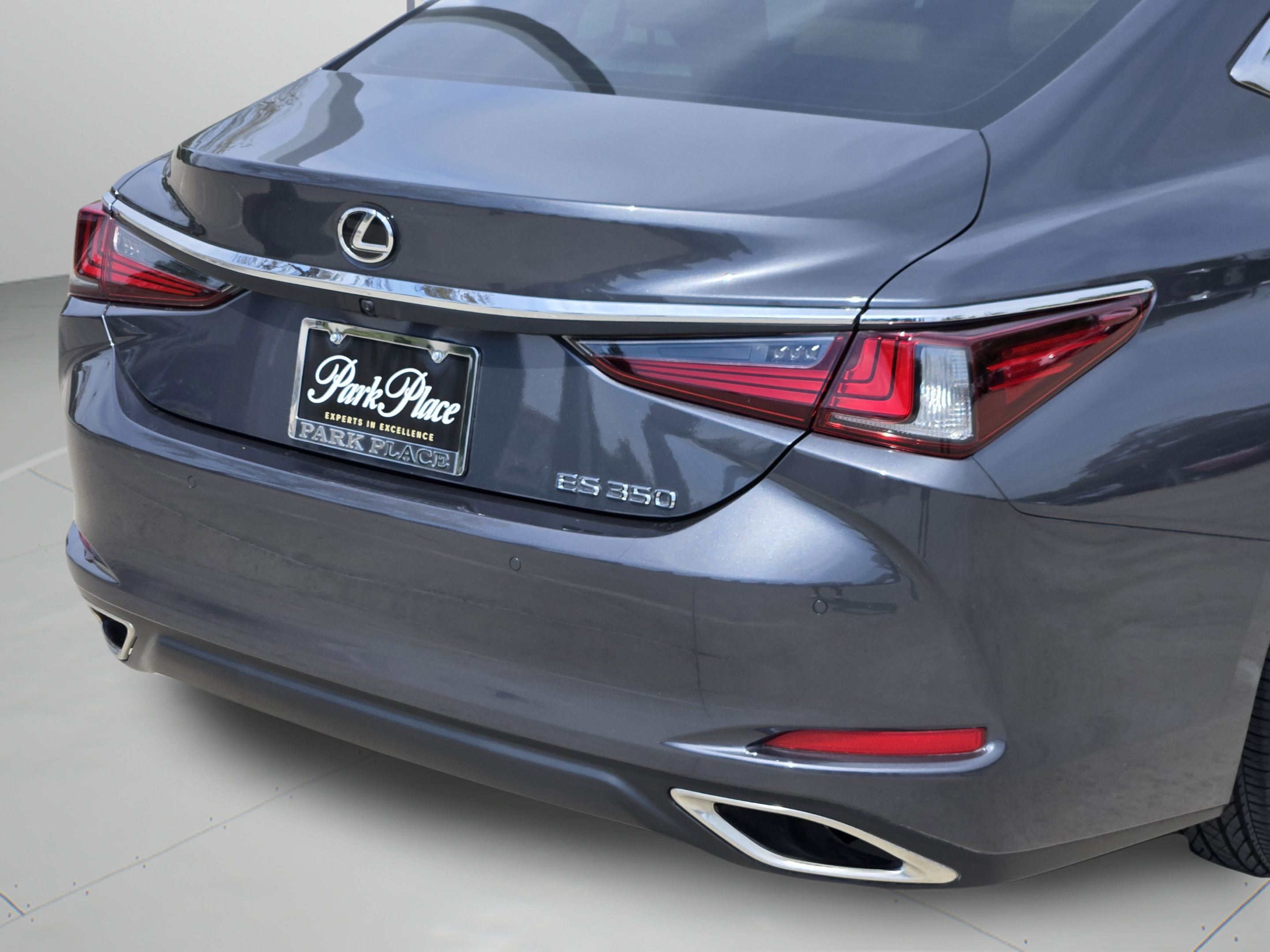 Used 2025 Lexus ES 350 w/ Premium Package FWD image 41