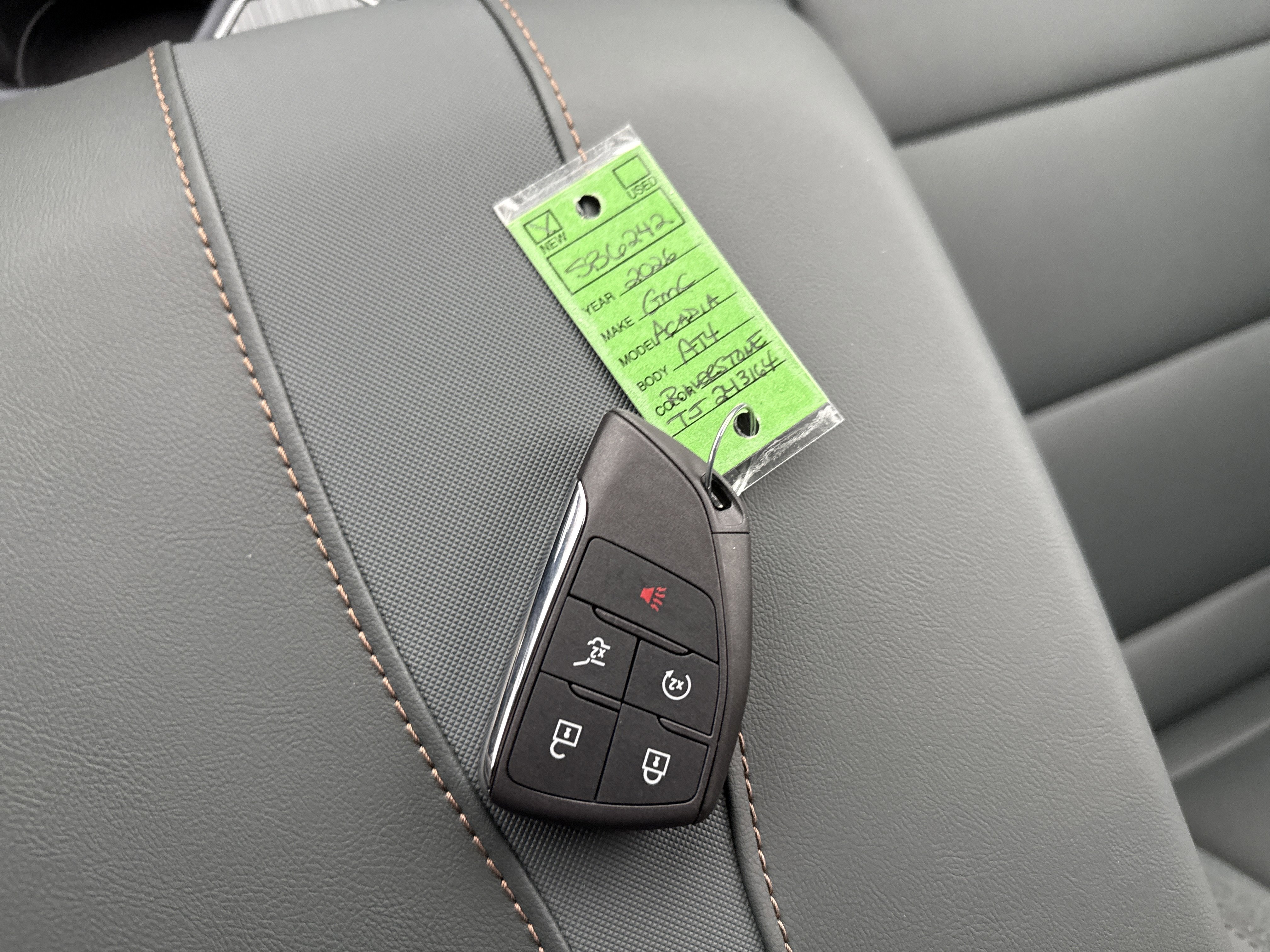 New 2026 GMC Acadia AT4 image 31