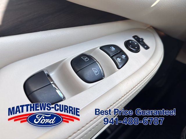 Used 2021 Nissan Murano Platinum w/ Cargo Package FWD image 25