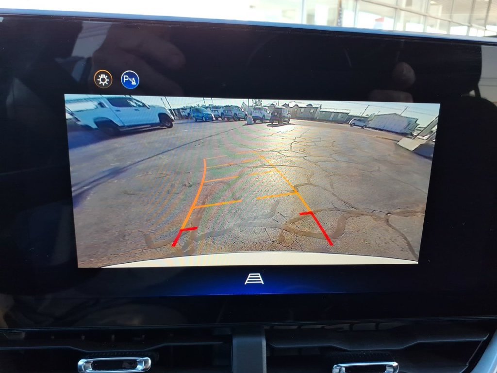 Used 2026 Chevrolet Equinox LT FWD image 30