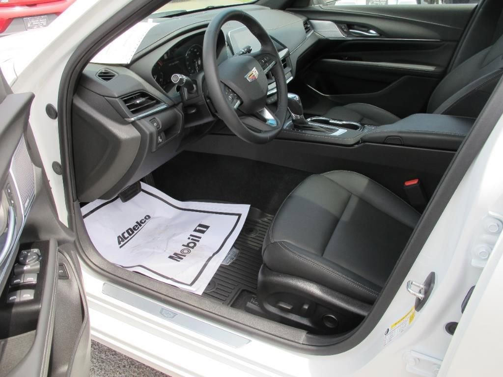 Used 2024 Cadillac CT4 Luxury w/ Sun And Sound Package image 9