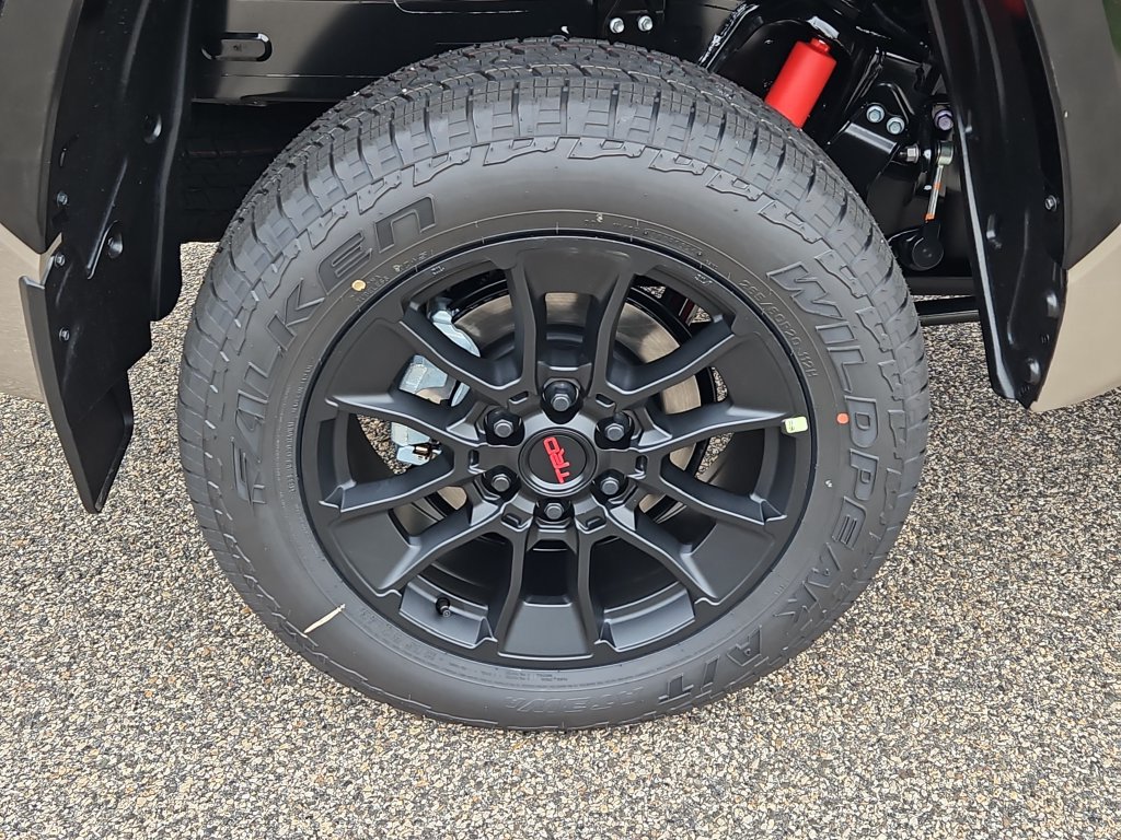 New 2026 Toyota Tundra Platinum w/ TRD Off-Road Package AWD/4WD image 5